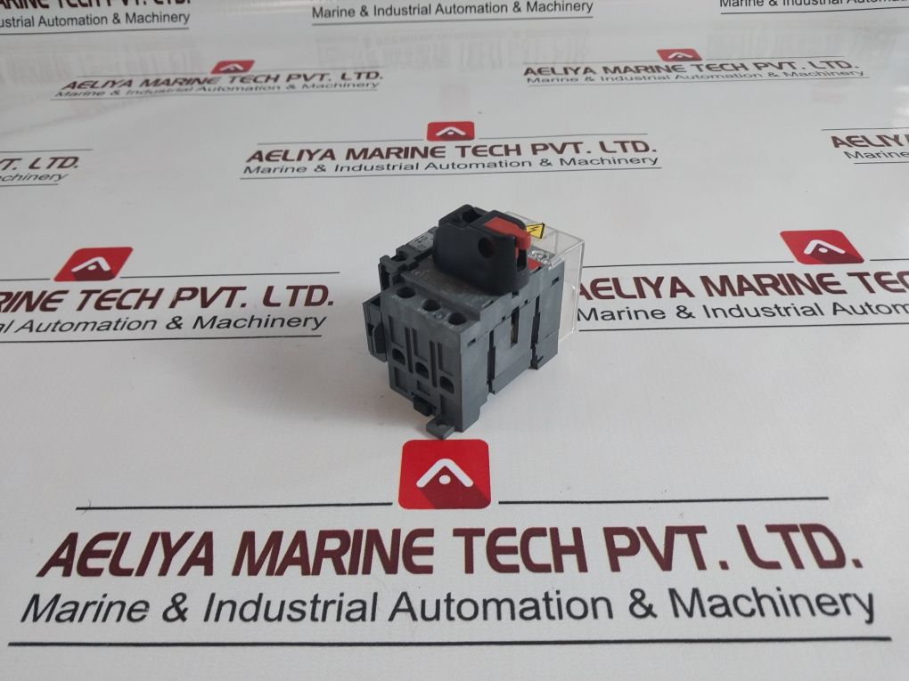 Lot Of 2X Abb Ot40F3 Disconnect Switch With Oa2G11 Auxiliary Contact Block