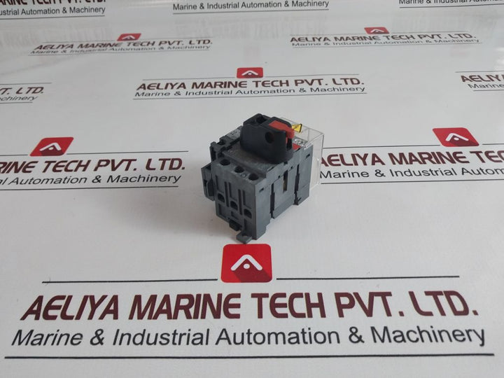 Lot Of 2X Abb Ot40F3 Disconnect Switch With Oa2G11 Auxiliary Contact Block