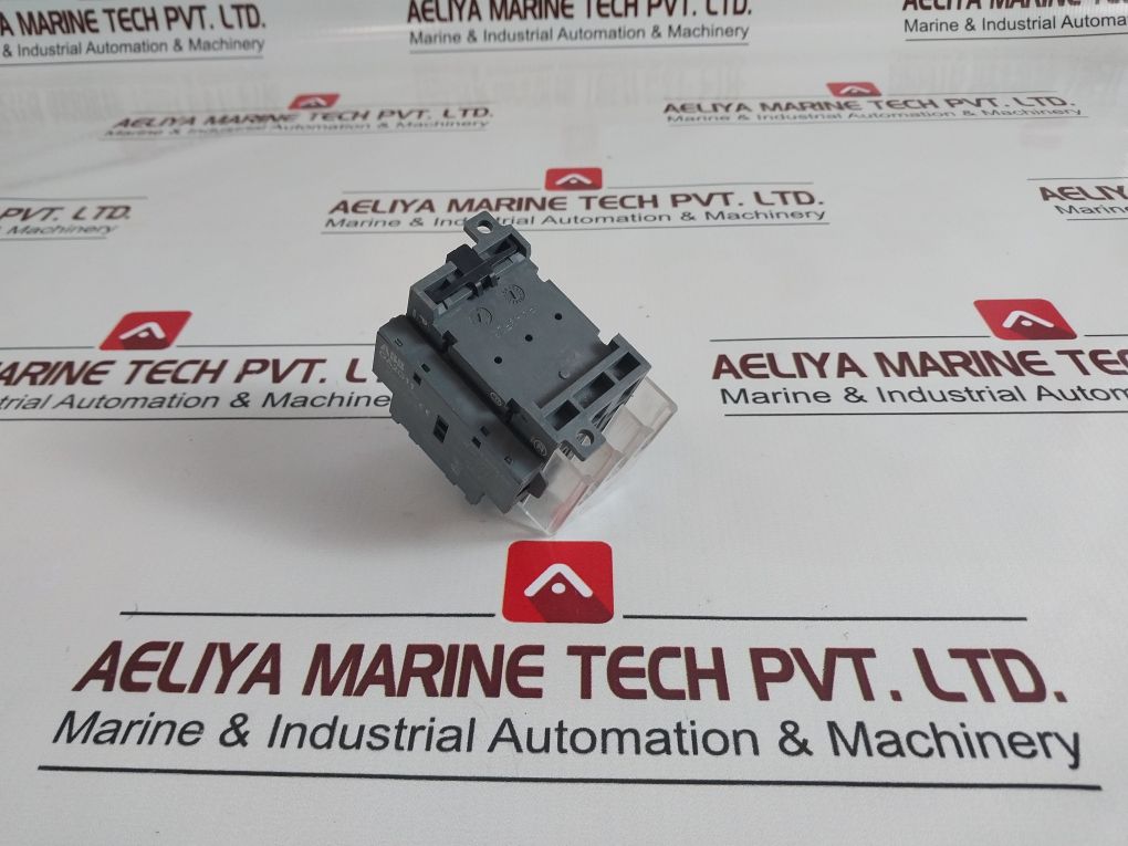 Lot Of 2X Abb Ot40F3 Disconnect Switch With Oa2G11 Auxiliary Contact Block