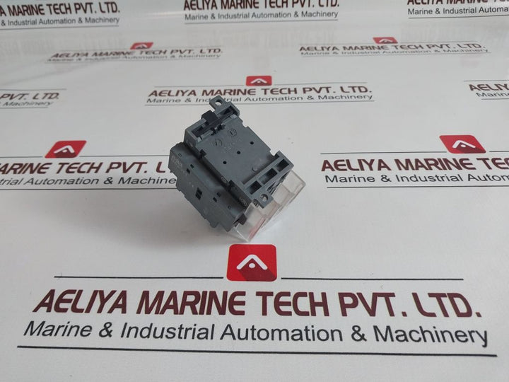Lot Of 2X Abb Ot40F3 Disconnect Switch With Oa2G11 Auxiliary Contact Block
