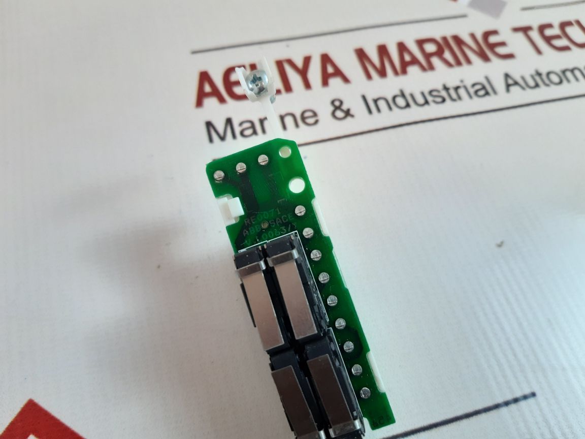 Abb Re0071 Connectors Plug-socket 1Sd A051369 R1