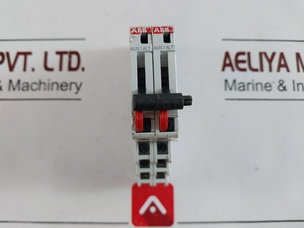Abb S800-auxAlt Auxiliary Contact
