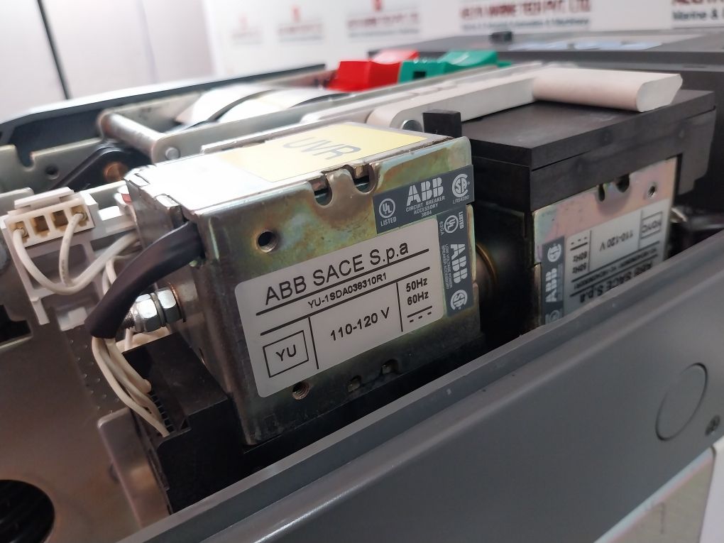 Abb Sace E2N 12 Circuit Breaker 110-120V 50-60Hz 1250A