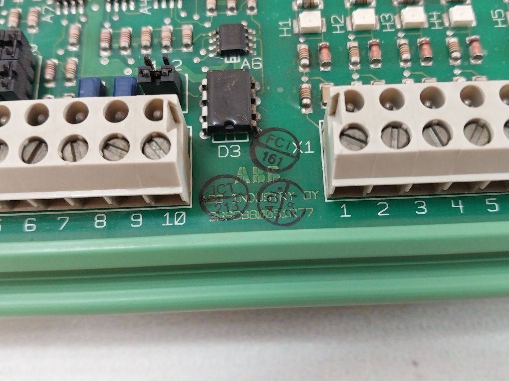 Abb Sdcs-ioe-1 Expansion Module Rev C