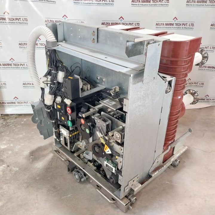 Abb Sf6, Hd4/W 12.06.32 Circuit-breaker Ve 250V Ca/Cc 630A 50/60 Hz