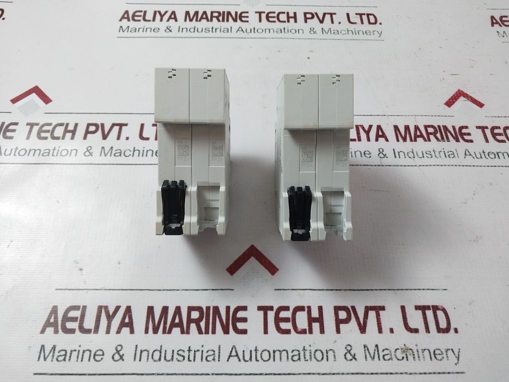 Lot Of 3X Abb Sh202 B20 Miniature Circuit Breaker 2Cds212001R0205