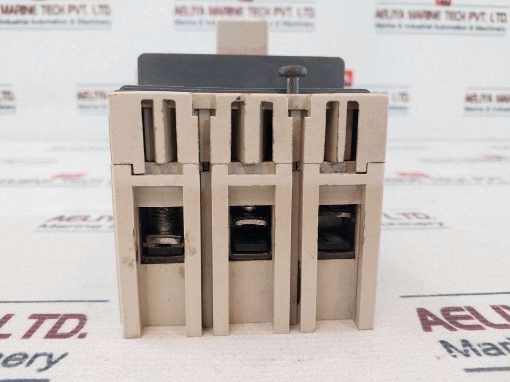 Abb Tmax T1B 160 Circuit Breaker 50-60 Hz