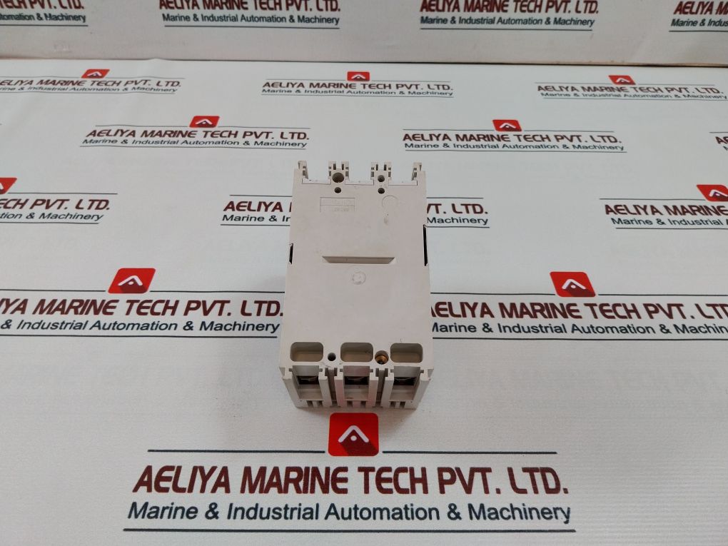 Abb Tmax T1B 160 Molded Case Circuit Breaker