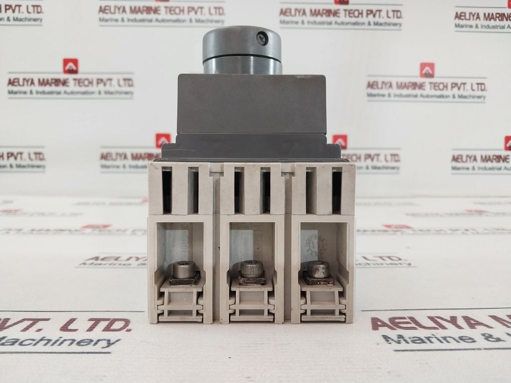 Abb Tmax T2N 160 Circuit Breaker 50-60 Hz