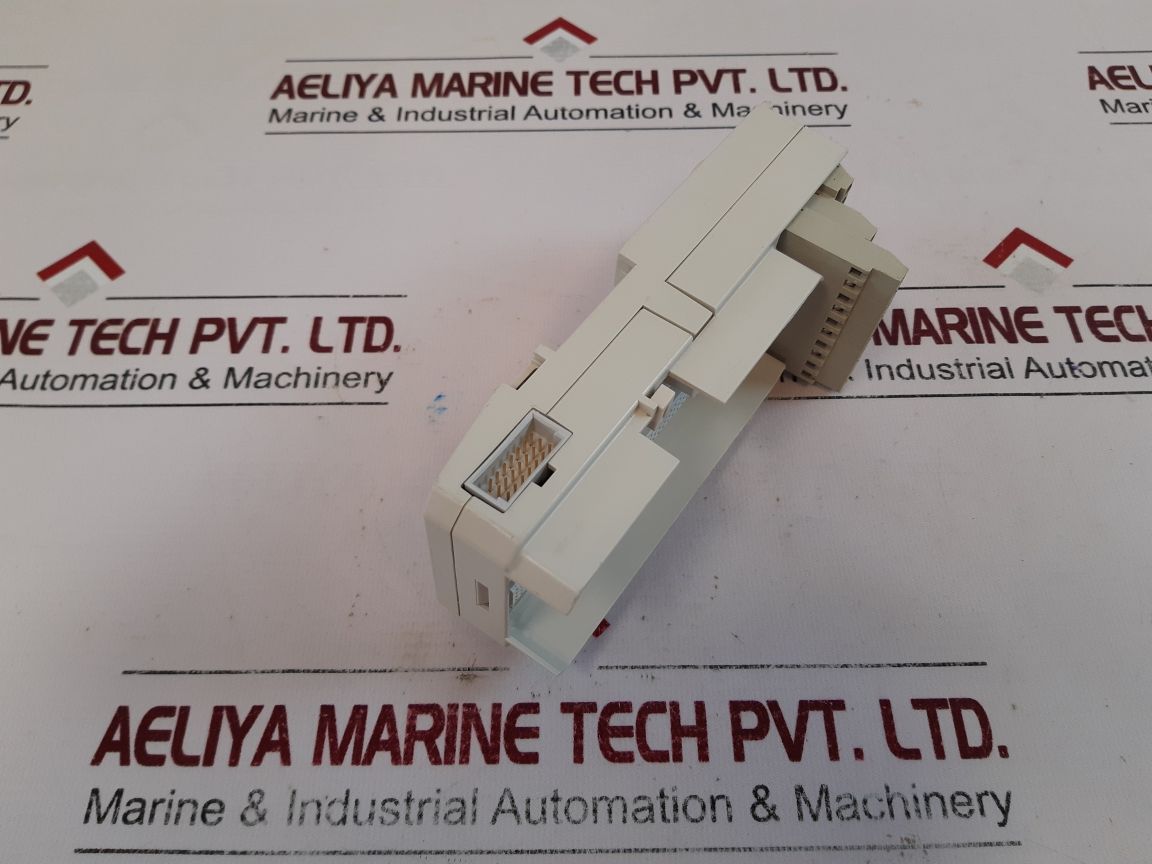 Abb Tu811V1 Compact Module Termination Unit 3Bse013231R1 Pr J
