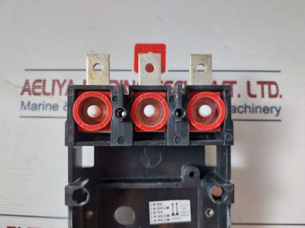 Abb Uxab 169316 R031 Fixed Part For Plug-in Circuit Breaker Swe0005800174