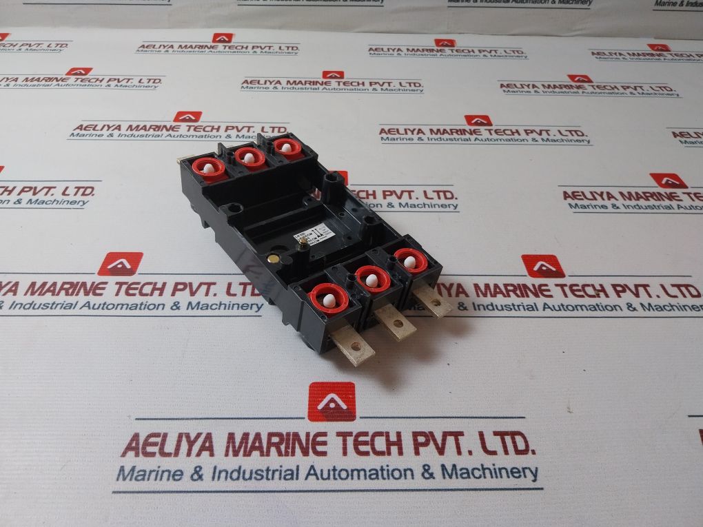 Abb Uxab 169316 R031 Fixed Part For Plug-in Circuit Breaker Swe0005800174