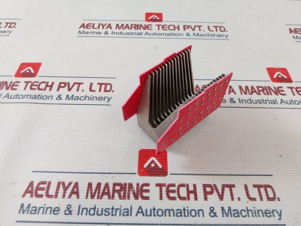 Abb Uxab 169799 R002 Arc-chute 810101-0356