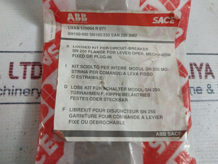 Abb Uxab 179064 R 071 Flange For The Compartment Door