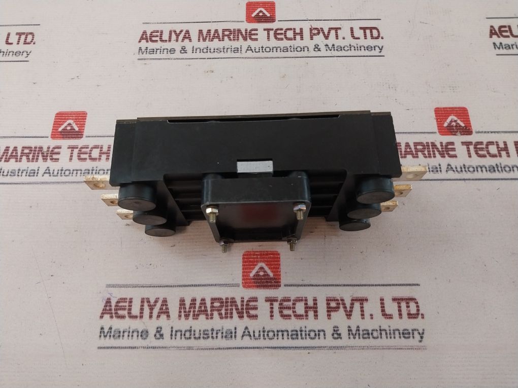 Abb Uxab 189417 R 031 Circuit Breaker