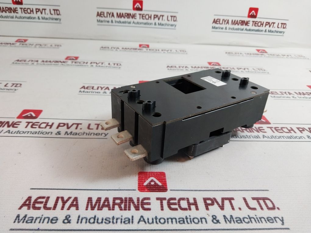 Abb Uxab 189417 R 031 Fixed Part Of Plug-in Or Draw-out Circuit-breaker