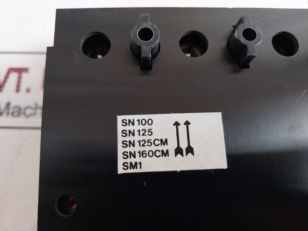Abb Uxab 189417 R 031 Fixed Part Of Plug-in Or Draw-out Circuit-breaker