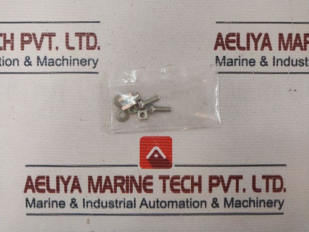 Abb Uxab 239260 R 002 Auxiliary Contacts Of Draw-out Circuit-breaker