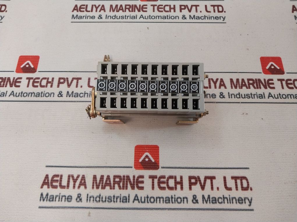 Abb Uxab 239260 R 002 Auxiliary Contacts Of Draw-out Circuit-breaker