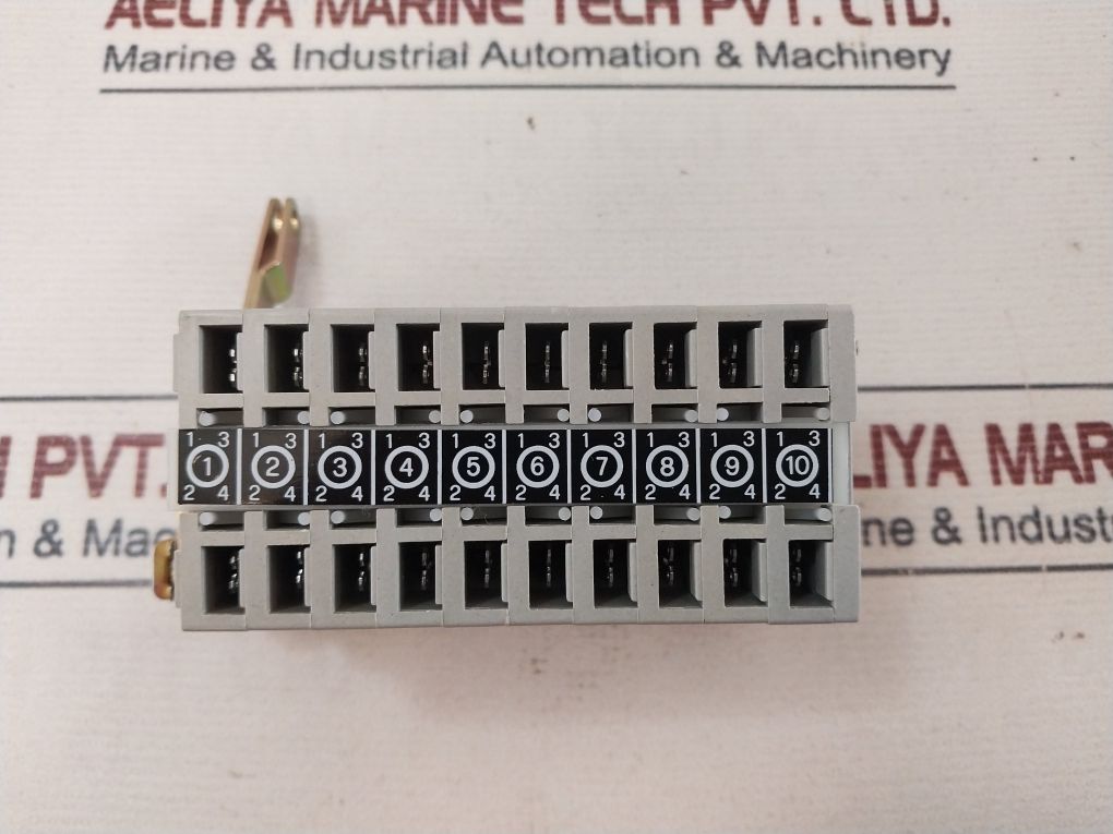 Abb Uxab 239260 R 002 Auxiliary Contacts Of Draw-out Circuit-breaker