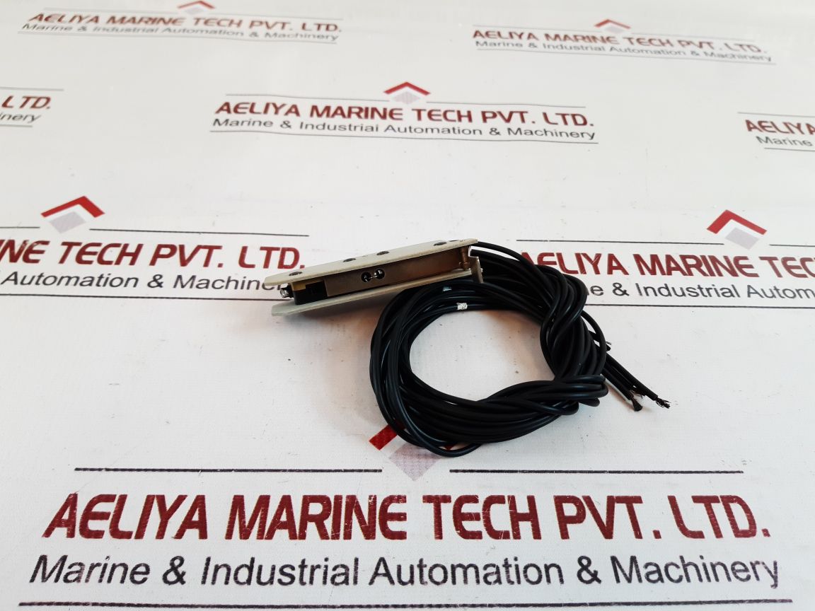 Abb Uxab 739240 R 100 Auxiliary Circuit-breaker