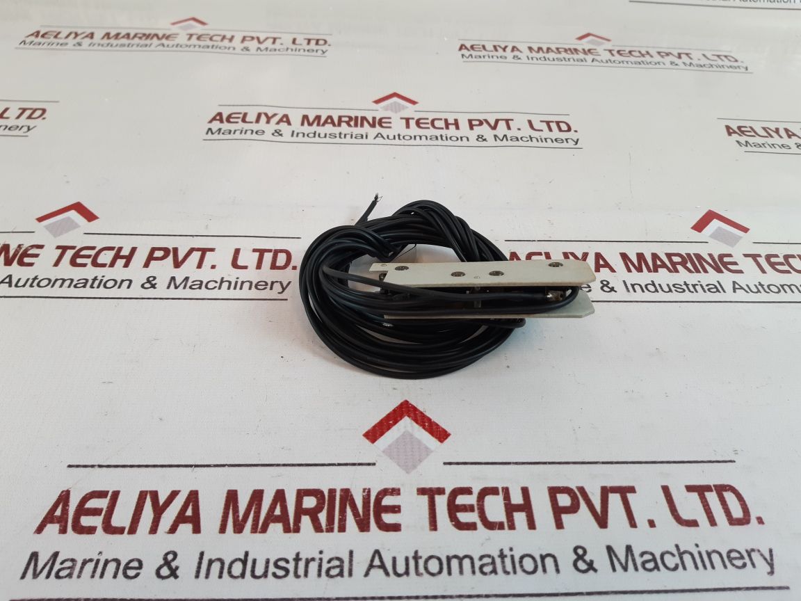 Abb Uxab 739240 R 100 Auxiliary Circuit-breaker