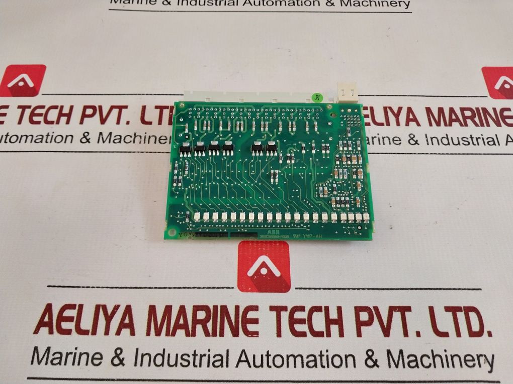 Abb Do814-1 Output Module Card 3Bse008595R1 Pr: C