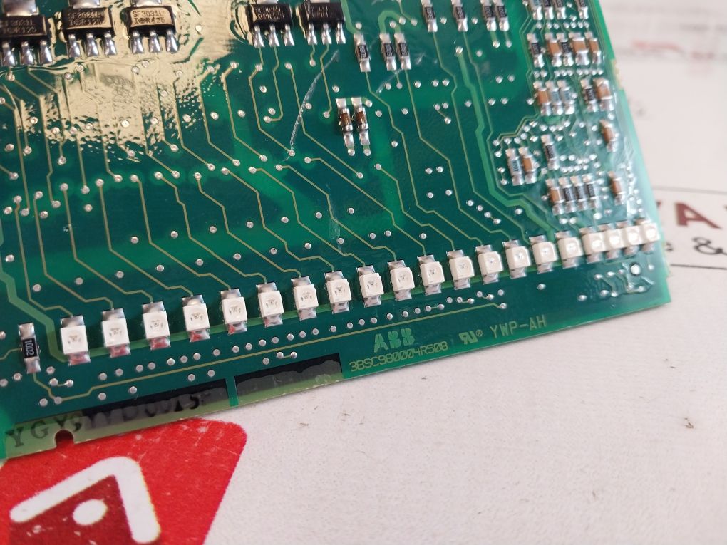 Abb Do814-1 Output Module Card 3Bse008595R1 Pr: C