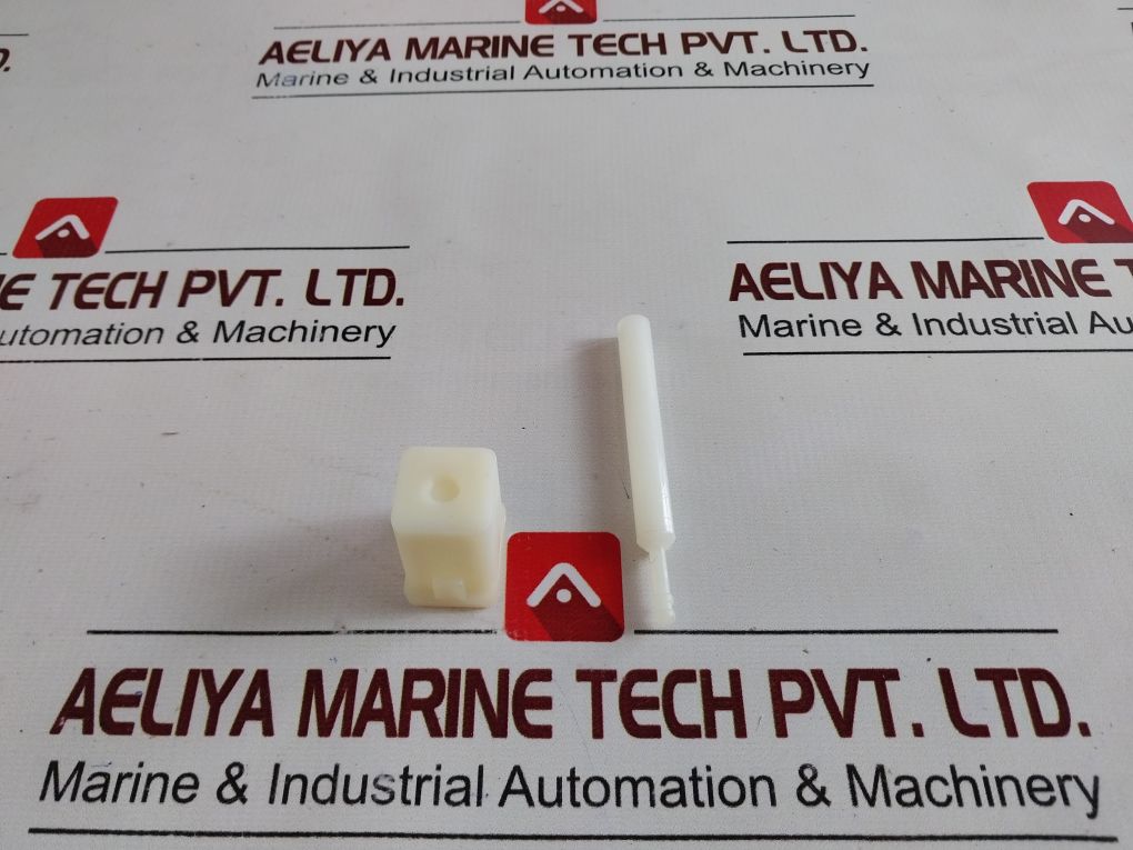 Accurate Partitions 50-8511505 Standard Door-chrome Kit