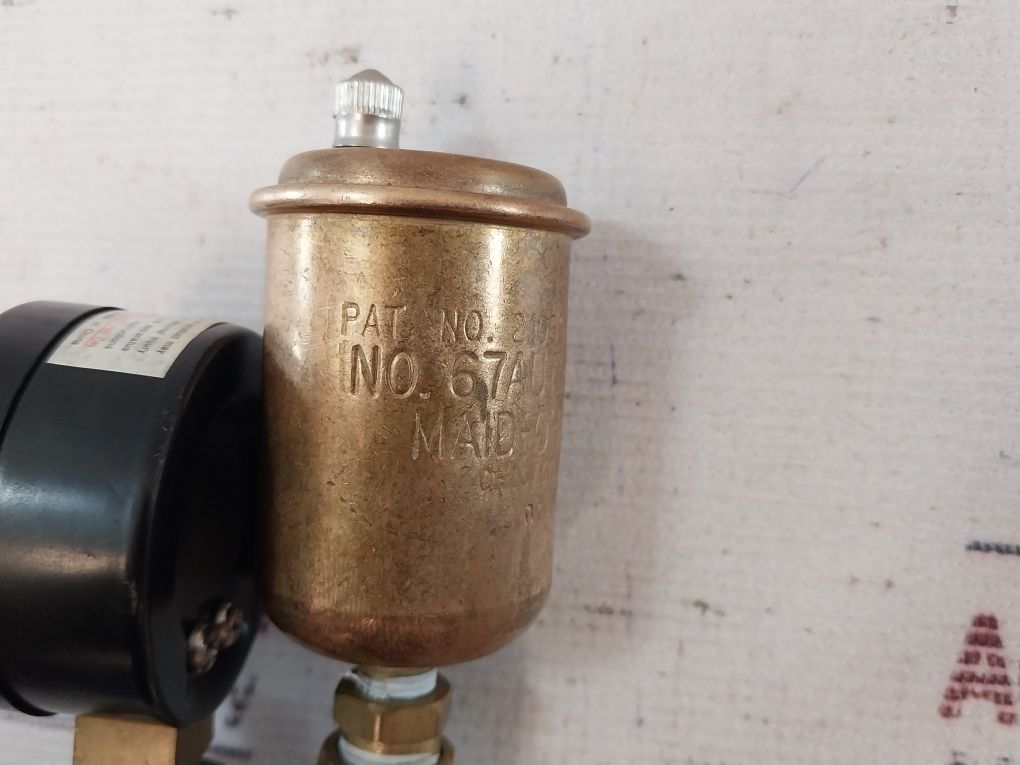 Accutek Pg-100 Sd 2 Pressure Gauge And Air Eliminator Assembly