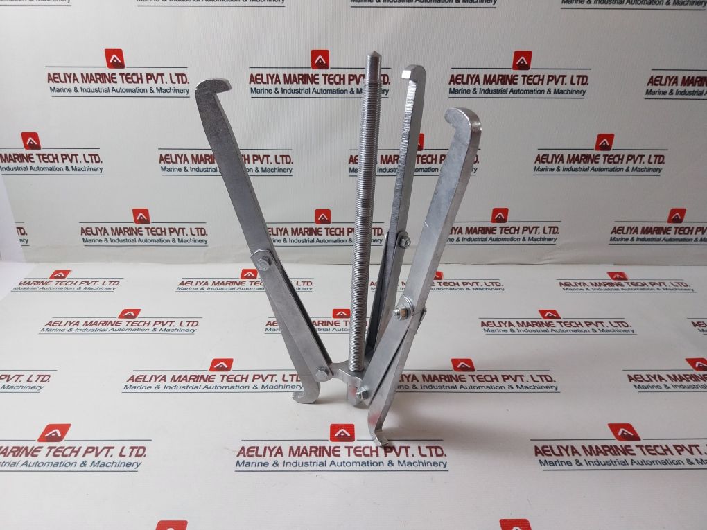 Ace 3 Leg Bearing Puller