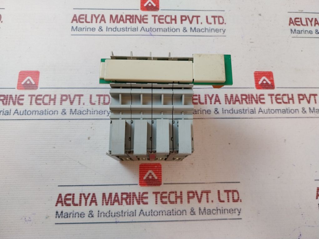 Action Instruments Q408-a004 Dc Input Module 9/30 V Dc