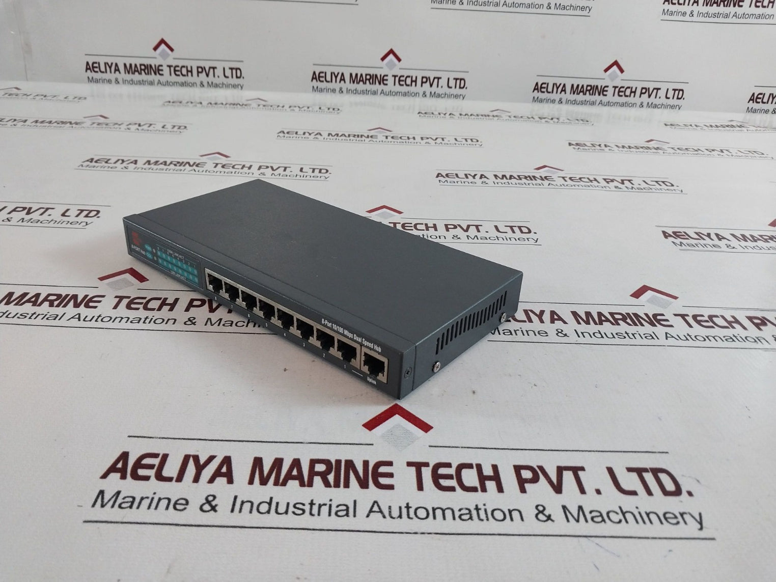 Addtron 8-port 10/100 Mbps Dual Speed Hub