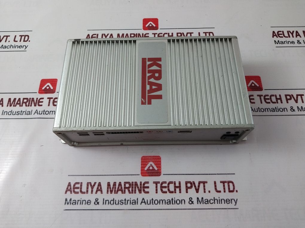 Advantech Ark-3360F Compact Fanless Industrial Computer