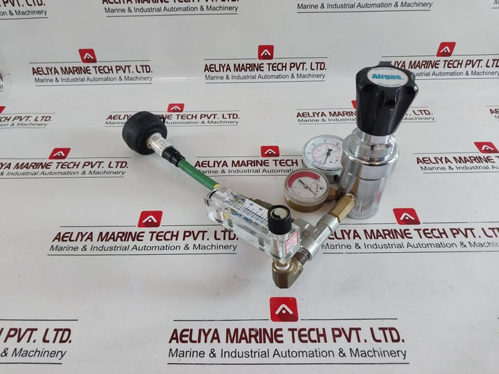 Airgas Y11-n198K Pressure Regulator With Rti Nitro Pro 436050 N2 Purity Tester