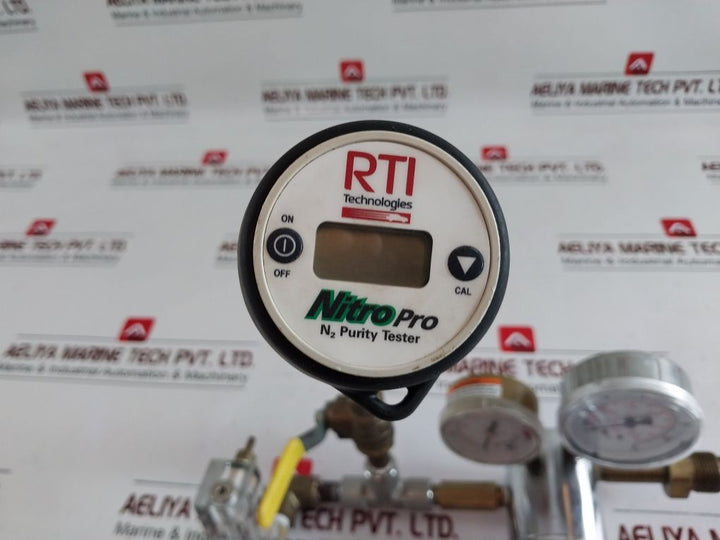 Airgas Y11-n198K Pressure Regulator With Rti Nitro Pro 436050 N2 Purity Tester