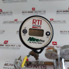 Airgas Y11-n198K Pressure Regulator With Rti Nitro Pro 436050 N2 Purity Tester
