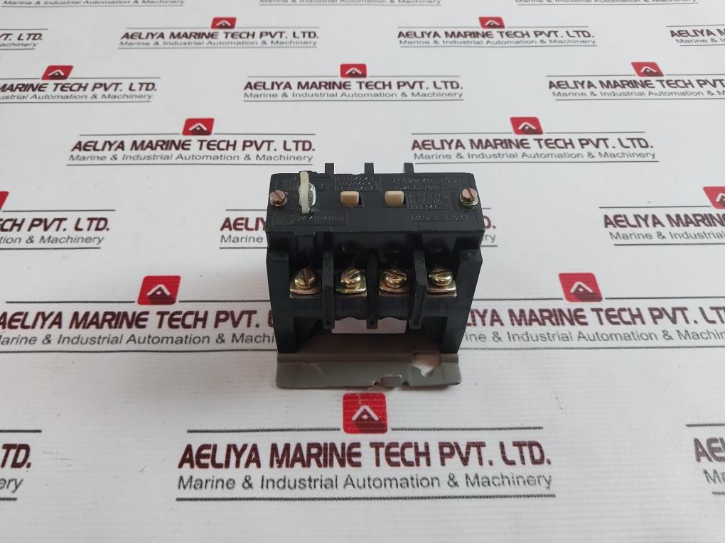 Akansha Powertronix 17914 Contactor 25A 600V