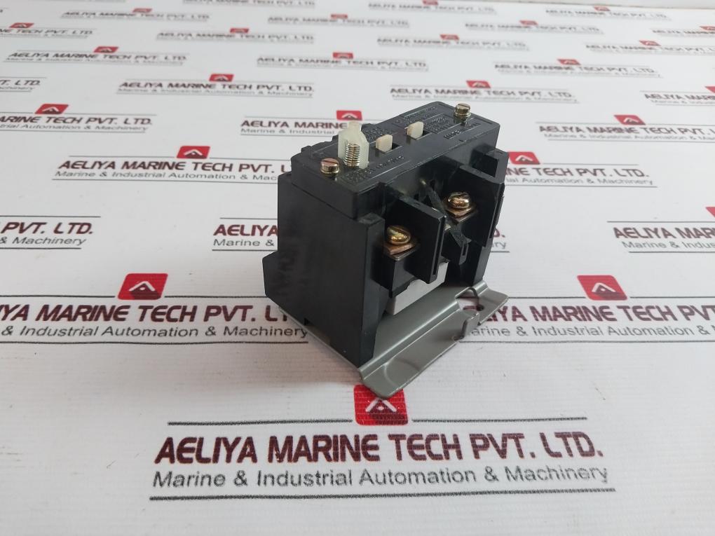 Akansha Powertronix 17914 Contactor 25A 600V