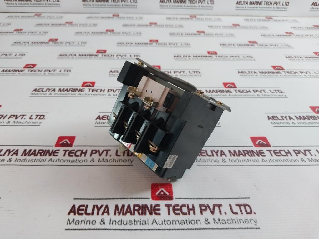 Akansha Powertronix 17914 Contactor 25A 600V