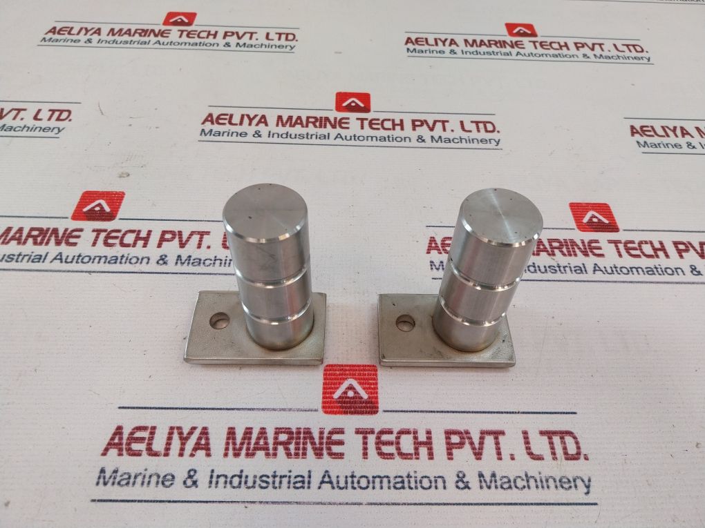Aker 27988 Roller Shaft Complete