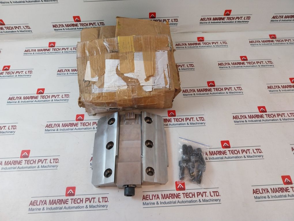 Aker Kvaerner Ba 5258776 Ball Runner Block
