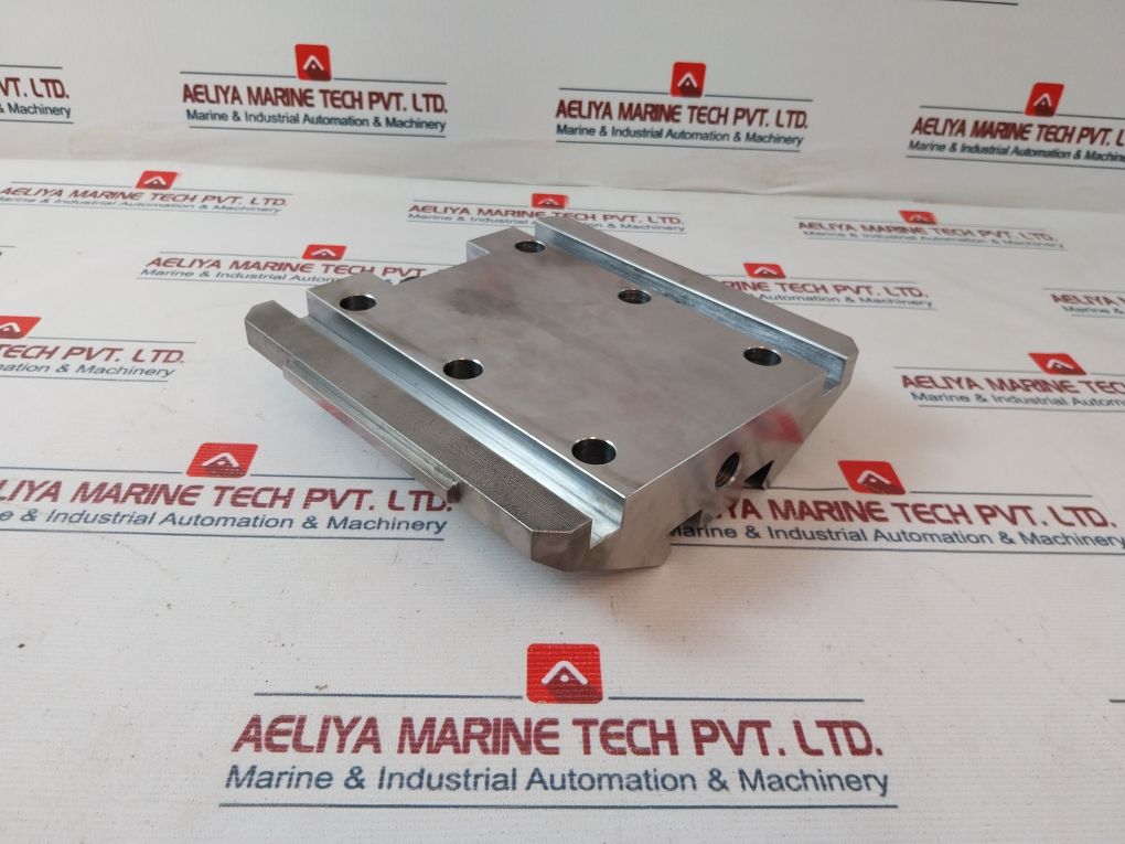 Aker Kvaerner Ba 5258776 Ball Runner Block