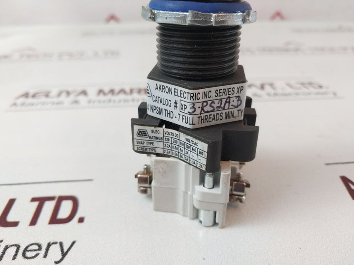 Akron Electric Xp3-rs2A-3 Selector Switch Hoa Momentary