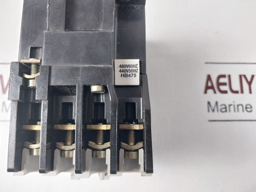 Allen-bradley 100-a24Nb3 Ser.C Contactor