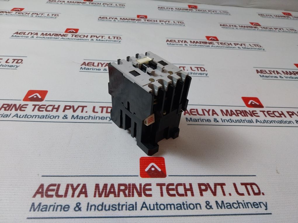 Allen-bradley 100-a24Nd31 Ser C Contactor
