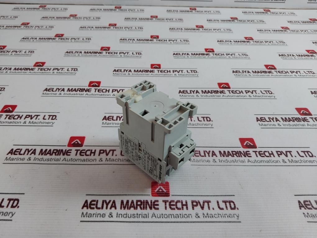Allen-bradley 100-c09*10 Contactor 110V 50/60Hz