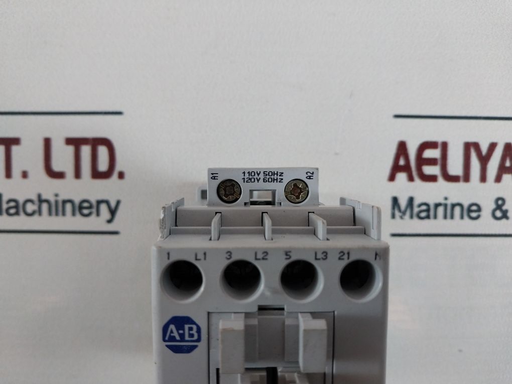 Allen-bradley 100-c23*01 60Hz