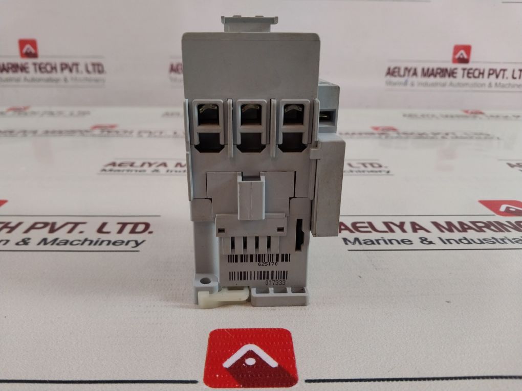 Allen-bradley 100-c30*00 B01