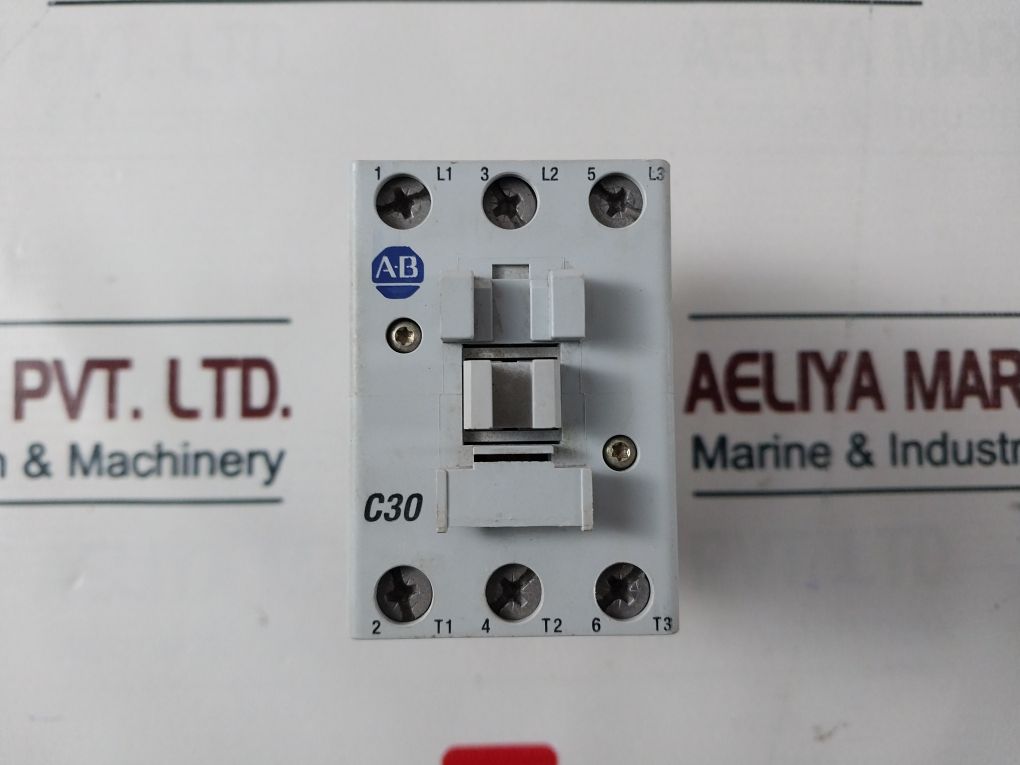 Allen-bradley 100-c30*00 690V